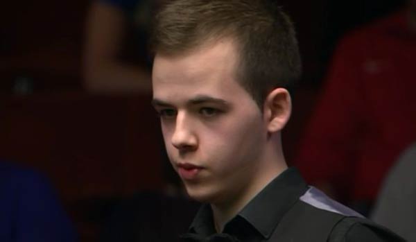 下了坚实的 下了坚实的