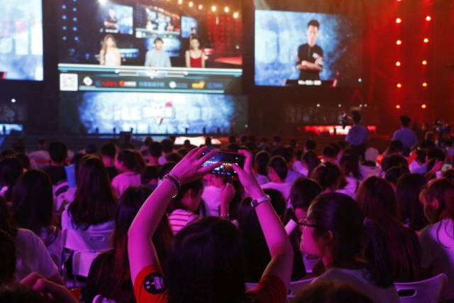 用一记技惊 用一记技惊