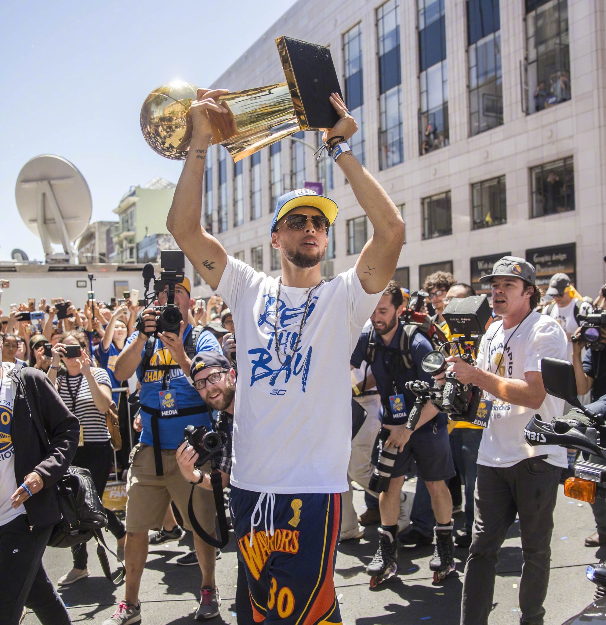 场观众的热 场观众的热